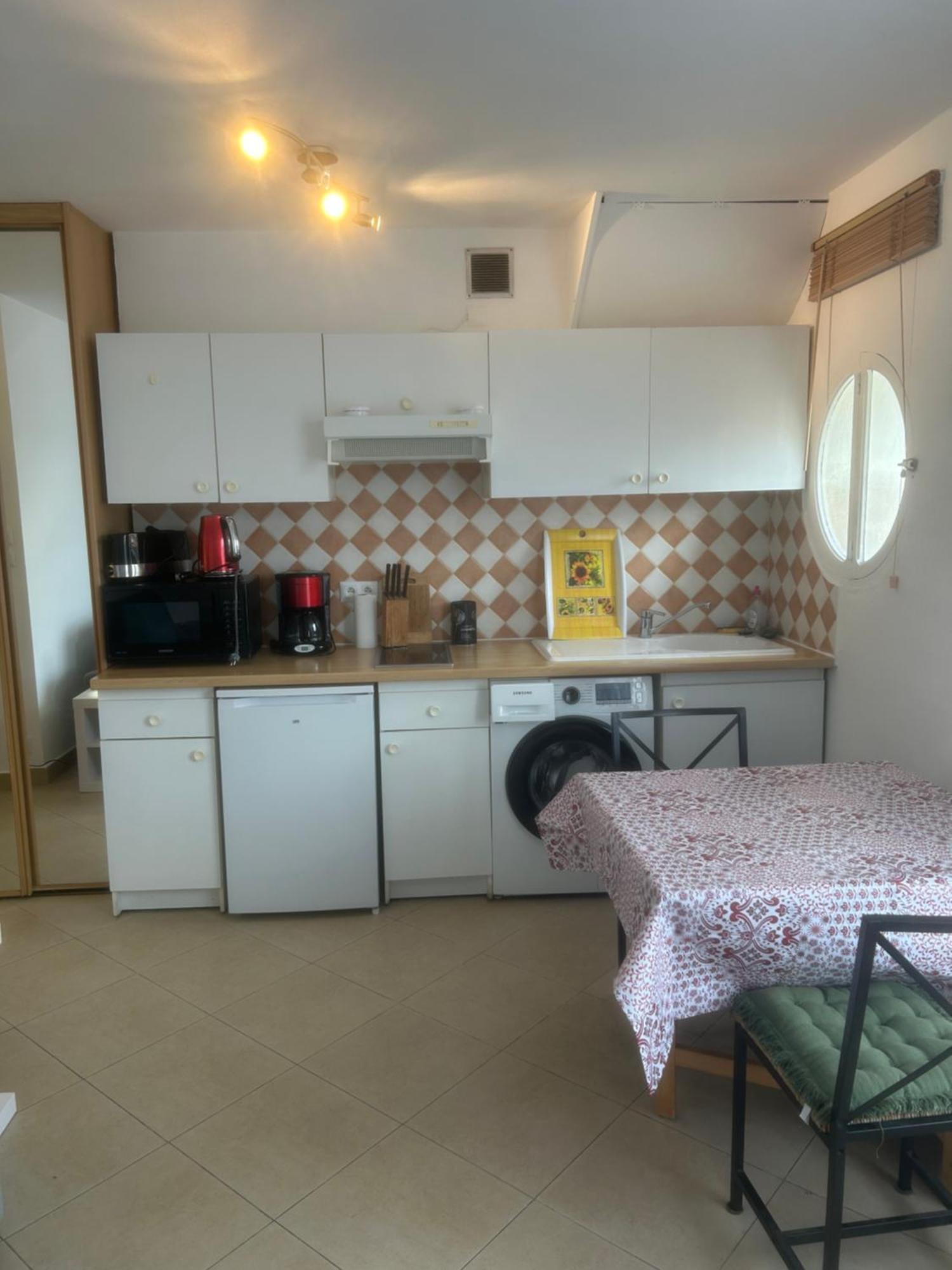 Appartement Centre Du Village Каси Экстерьер фото